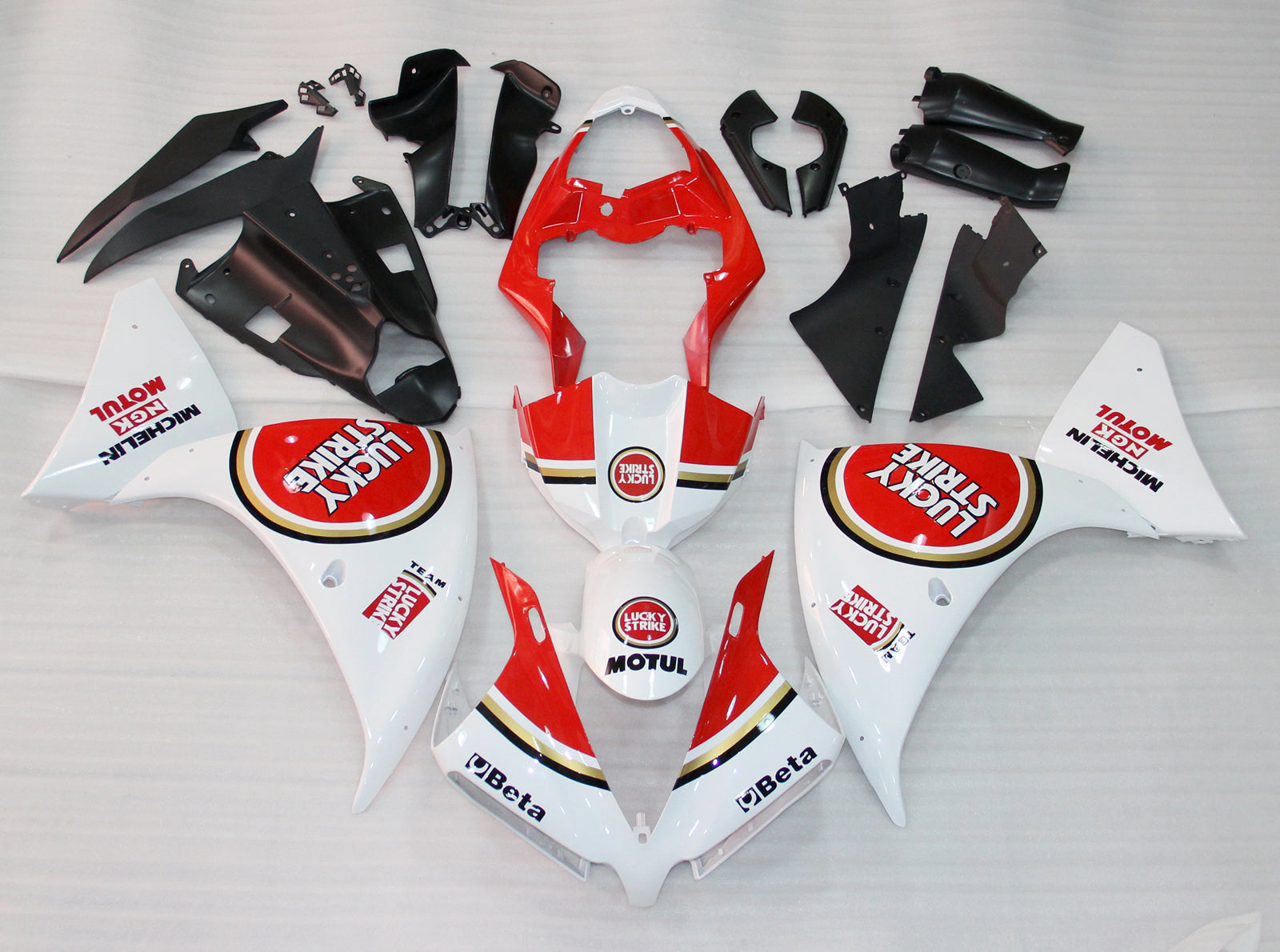 Fairings Plastics 2012-2014 Yamaha YZF R1 Red White Lucky Strike Generic